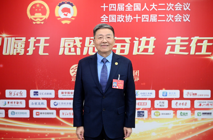 全国人大代表、中国工程院院士、pg电子药业董事长肖伟：开发中药“经典名方”，让“好方”变“好药”